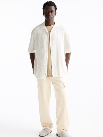 Pull&Bear Comfort Fit Skjorte i hvid