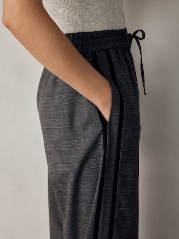Wide leg Pantaloni di Next in grigio