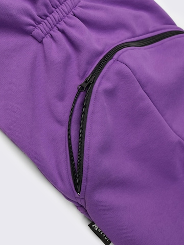 Tuta 'Grappe by MANUL - Basic BackZip' di MANUL in lilla