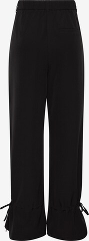 Regular Pantalon 'SILLE' Pieces Petite en noir