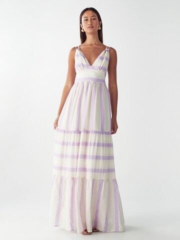 Willa Evening dress in Beige