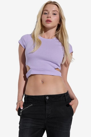 No Matter What Shirt in Lila: voorkant