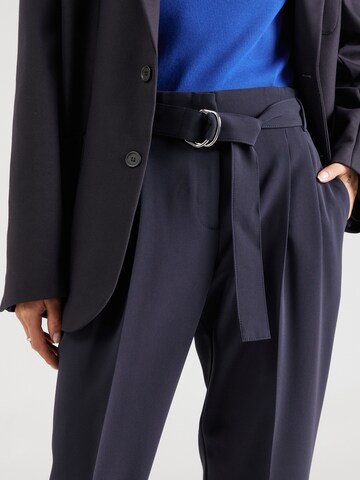 BOSS Конический (Tapered) Плиссированные брюки 'Tapiah' в Синий