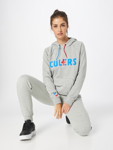 NIKE Sport sweatshirt i grå