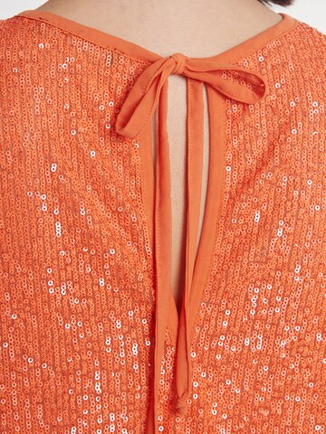 Ana Alcazar Top 'Paboly' in Orange