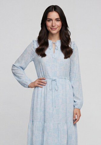 Usha - Vestido en azul: frente