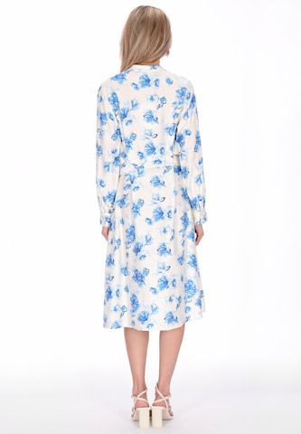 Usha - Vestido camisero en blanco