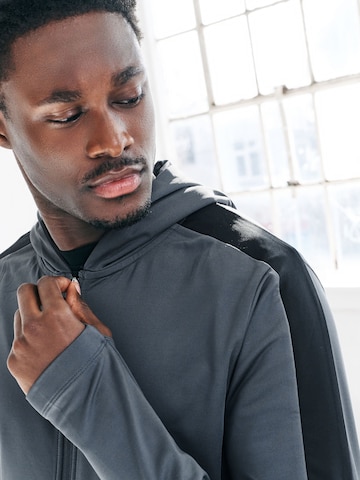 Veste de sport Next en gris