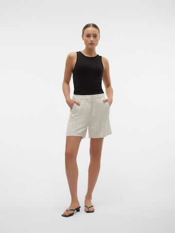 Regular Pantalon VERO MODA en beige