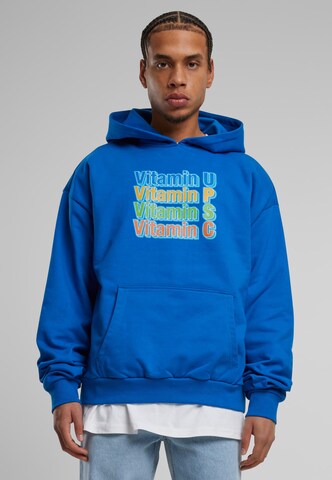 Sweat-shirt 'Vitamin UPSC' MT Upscale en bleu : devant