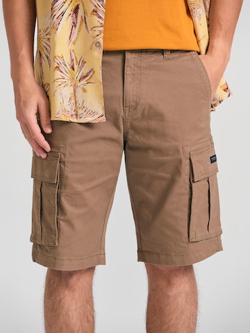 Regular Pantalon cargo Funky Buddha en marron : devant