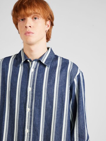 WRANGLER - Ajuste regular Camisa en azul