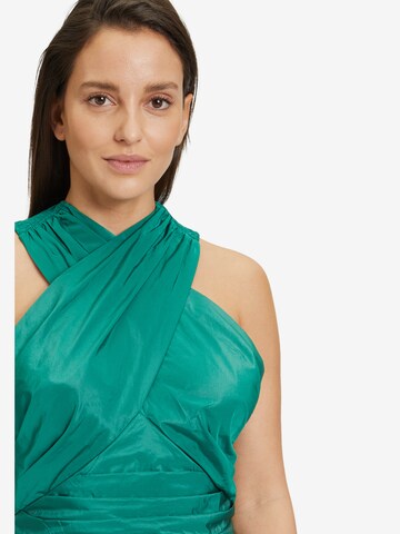 Robe de soirée Vera Mont en vert