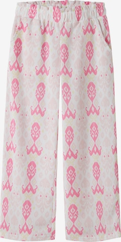 Pantaloni 'NKFJAMSA' de la NAME IT pe alb: față