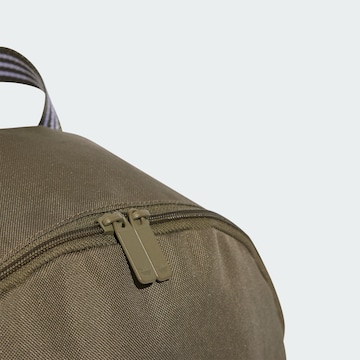 ADIDAS ORIGINALS Backpack 'Adicolor' in Green