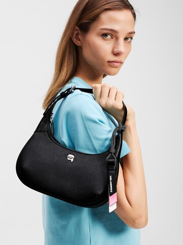 Borsa a spalla 'Ikon' di Karl Lagerfeld in nero