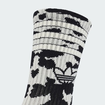 Chaussettes ADIDAS ORIGINALS en blanc
