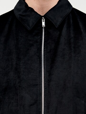 DRYKORN Tussenjas 'RIKKA_2' in Zwart