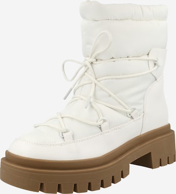 Public Desire Snow Boots in White: front