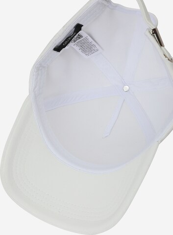 Cappello da baseball di GUESS in bianco