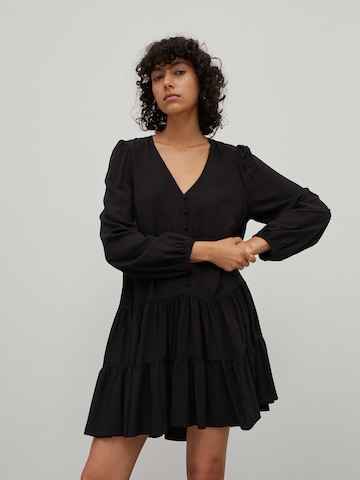 EDITED فستان 'Eileen' بلون أسود: الأمام
