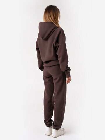 cut my fashion Tracksuit 'Laisvalaikio treningai "CMF by Kamilė" CMF322' in Brown