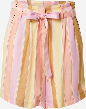 NÜMPH Loose fit Pleat-Front Pants 'CAMELLIA' in Mixed colors: front