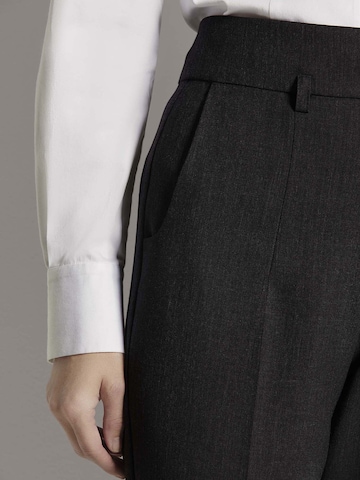 MADELEINE Slimfit Hose in Grau