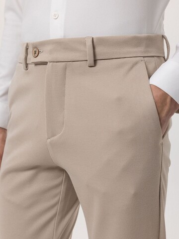 Slimfit Pantaloni chino 'Castries' di Antioch in beige
