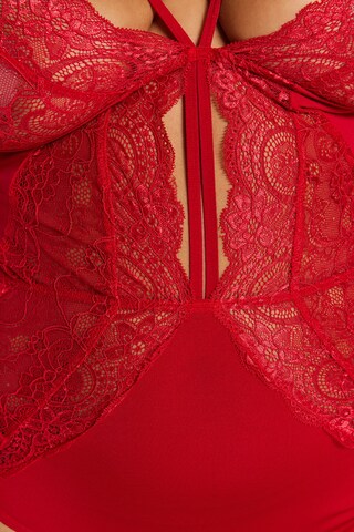 Trendyol Curve - Body en rojo