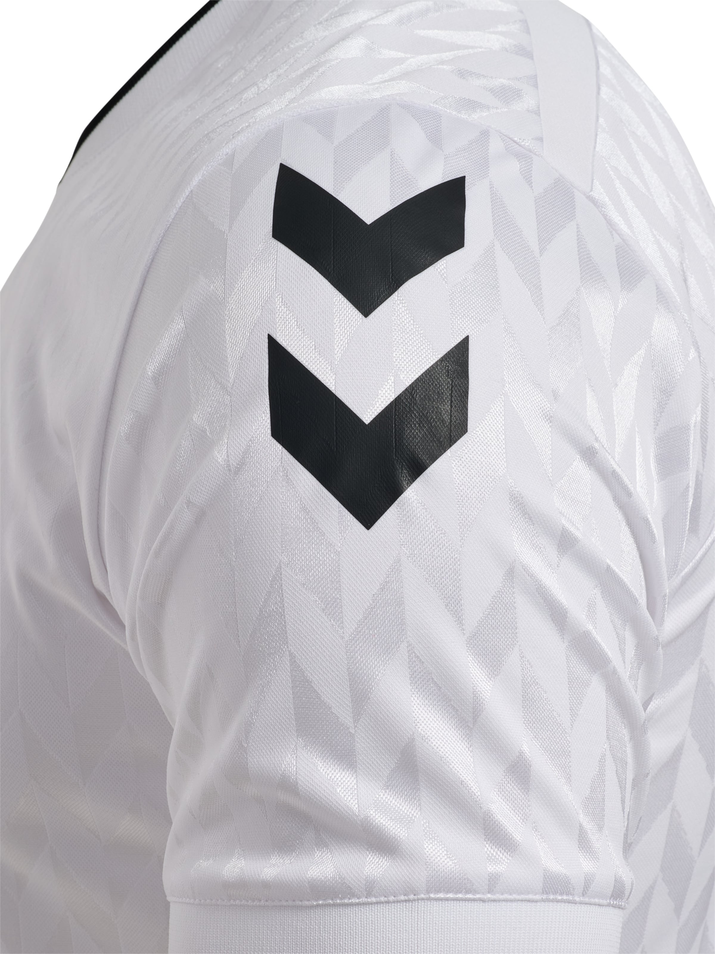 T-Shirt fonctionnel 'Match Legend' Hummel en blanc