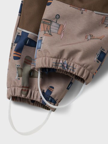 Regular Pantalon fonctionnel NAME IT en marron
