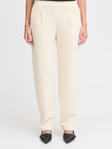 Loosefit Pantaloni con pieghe di ICHI in bianco: frontale