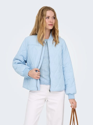 JDY Between-season jacket 'JDYRAYA' in Blue: front