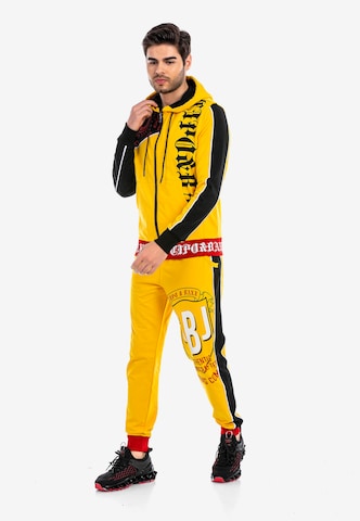 CIPO & BAXX Sweatsuit in Yellow: front