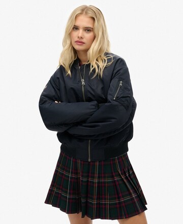 Veste mi-saison 'Ma1' Superdry en bleu