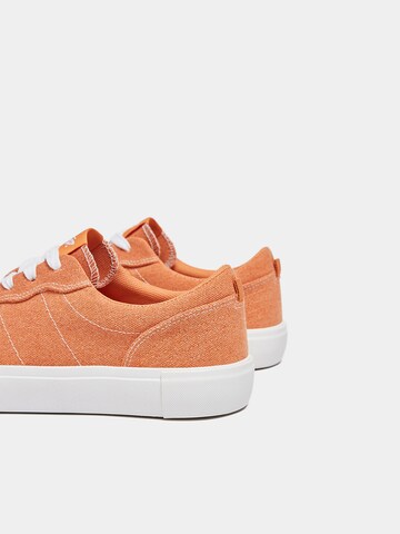 Pull&Bear Sneaker in Orange