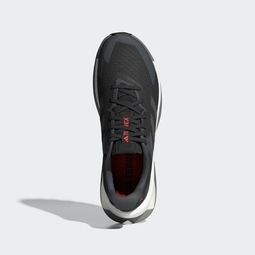 Chaussure de sport à lacets 'Soulstride Ultra' ADIDAS TERREX en noir
