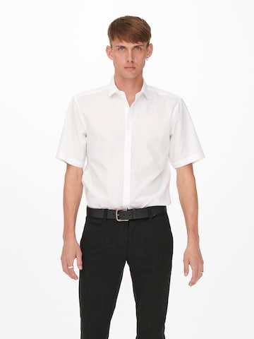 Only & Sons جينز مضبوط قميص 'Sane' بلون أبيض: الأمام