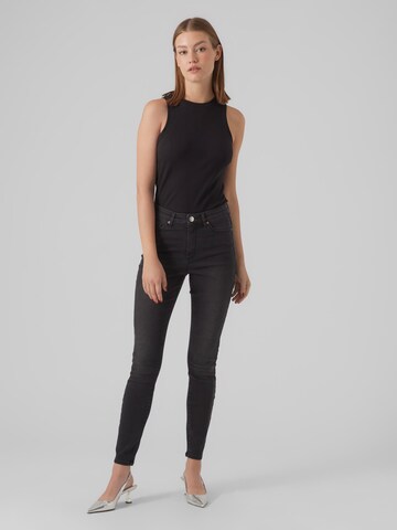 VERO MODA Skinny Farkut 'Sophia' värissä musta