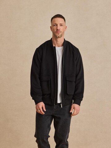 DAN FOX APPAREL Between-season jacket 'Hagen' in Black: front