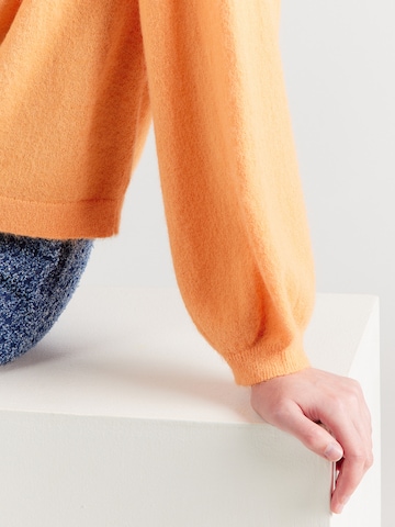 oranžinė PIECES Kardiganas 'PCNAOMI'