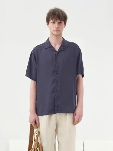 Giesto Comfort fit Button Up Shirt in Blue: front