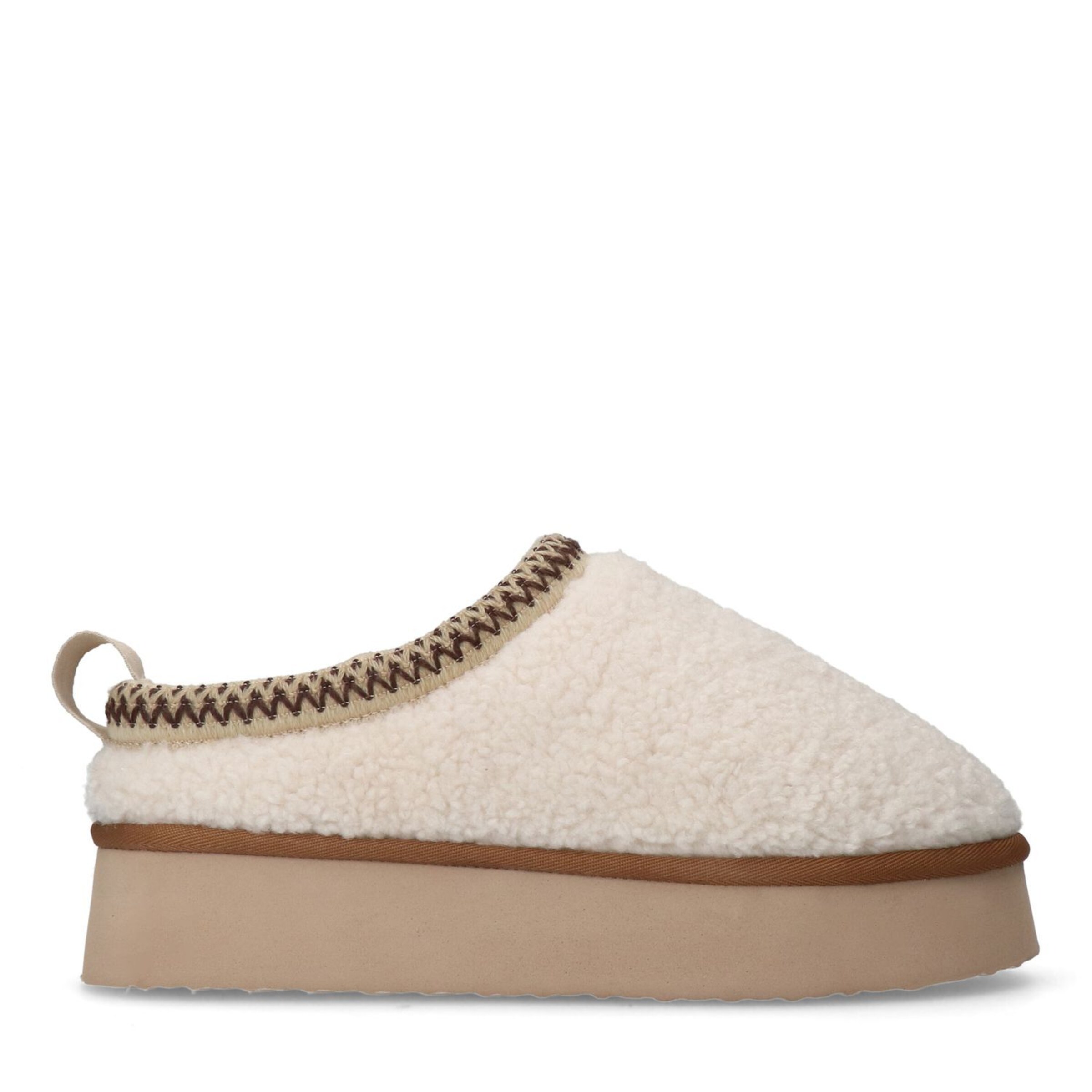 MANFIELD Classic Flats in White