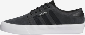ADIDAS ORIGINALS Sneaker low 'Seeley' i grå: forside