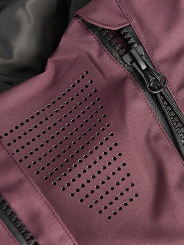 Giacca per outdoor di JACK & JONES in rosso