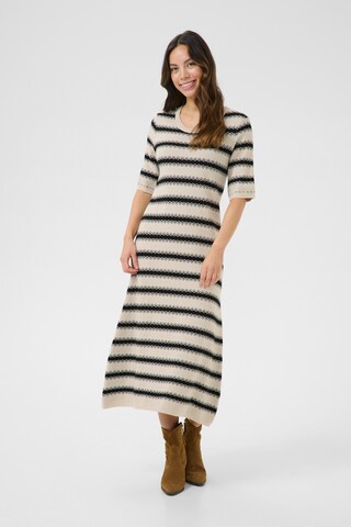 Cream Jurk in Beige: voorkant