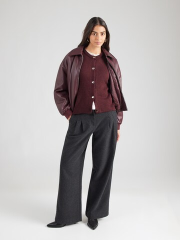 Geacă tricotată 'VISIGGA' de la VILA pe mov