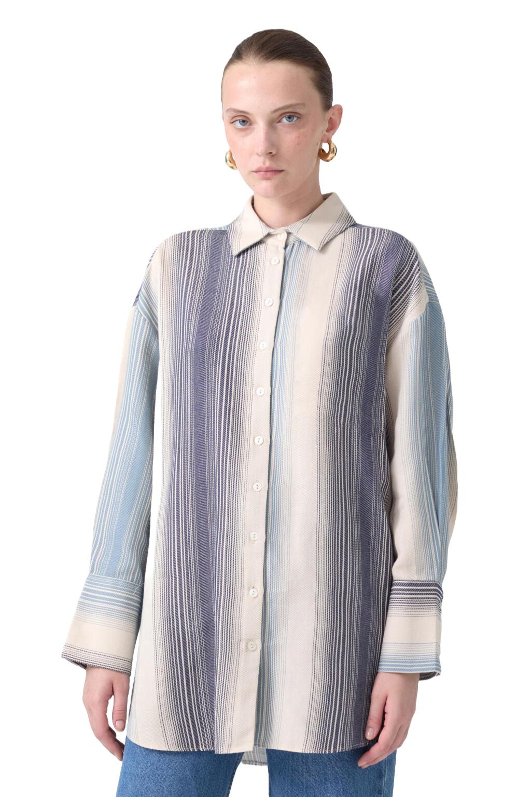 Chemisier Touche Prive en beige : devant