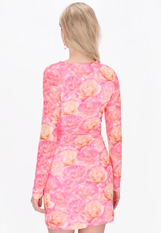 Robe IZIA en rose